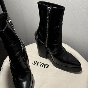 SYRO Tina Boots Men’s 8